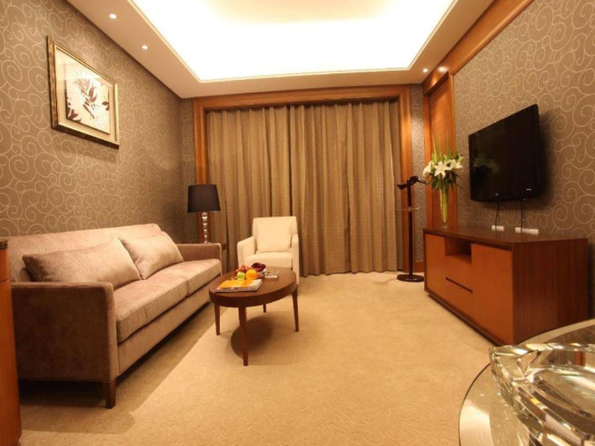 จอสเซียนเซสอินเตอร์เนชั่นแนลคอนเฟเรนซ์เซนเตอร์ Hotel ปักกิ่ง ภายนอก รูปภาพ